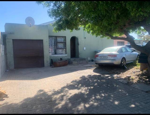 4 BEDROOM HOUSE FOR SALE IN BEVERLY PARK